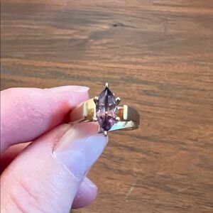 10k marquee amethyst ring size 6.5